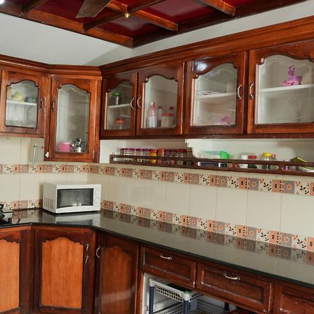 Rajahamsam Houseboat Kumarakom Exterior foto