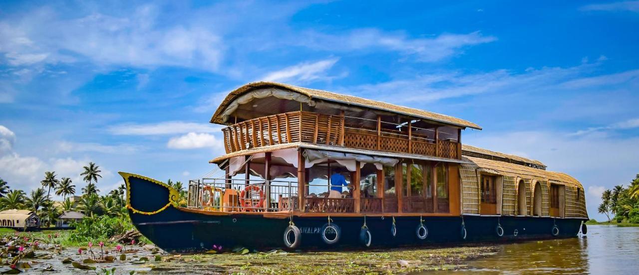 Rajahamsam Houseboat Kumarakom Exterior foto